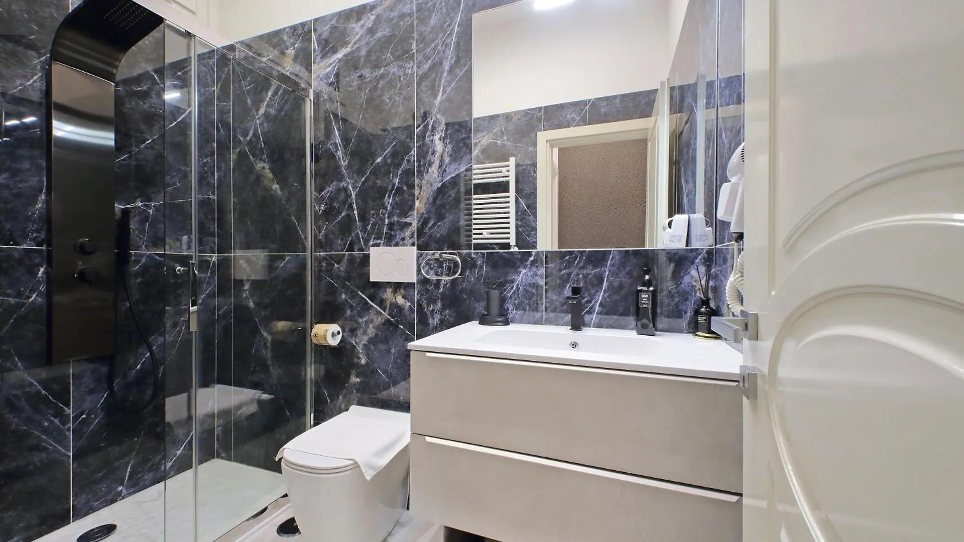 Quo Vadis Apartment Rome Italy